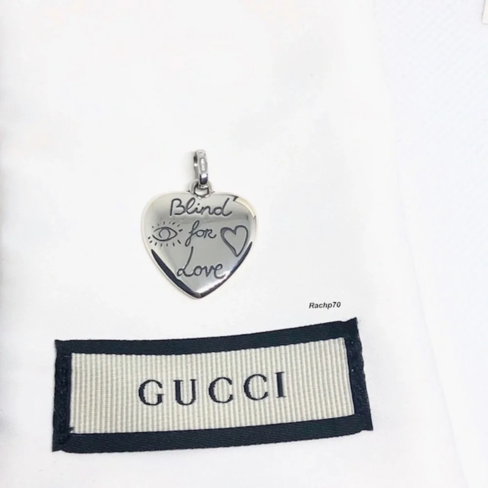 New Gucci Blind For Love Heart Charm + Free Chain - Picture 6 of 9